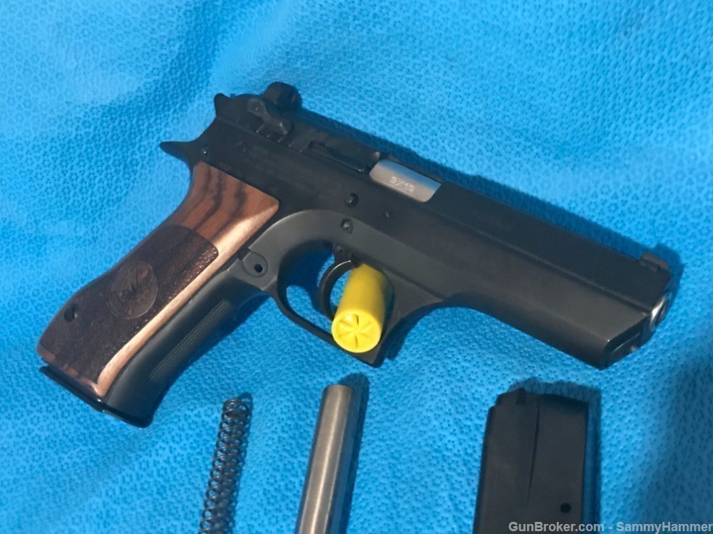 41 Action Express Conversion  W/ ammo IMI Jericho 941.-img-4