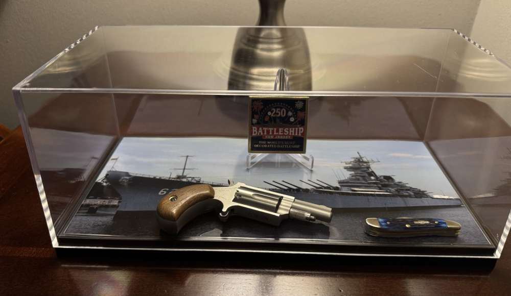 NAA .22 Magnum USS New Jersey BB-62 Teak Heirloom 1 of 2 Penny No Reserve-img-7