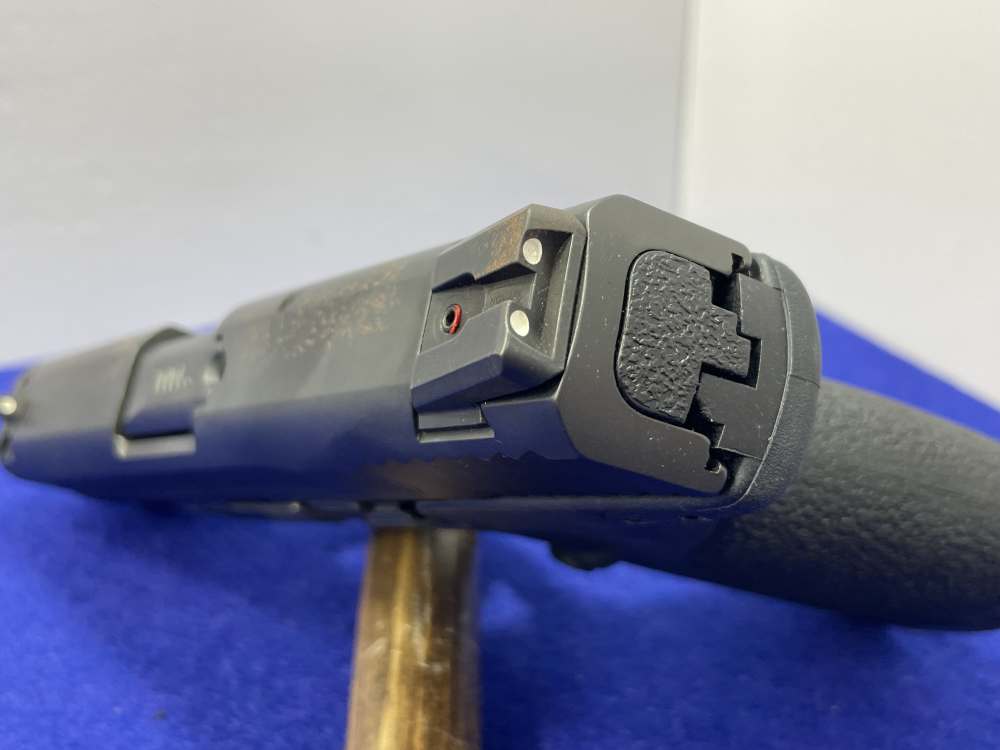 Smith & Wesson M&P9c 3.5" Black *AMAZING SEMI-AUTO CONCEAL CARRY HANDGUN*-img-26