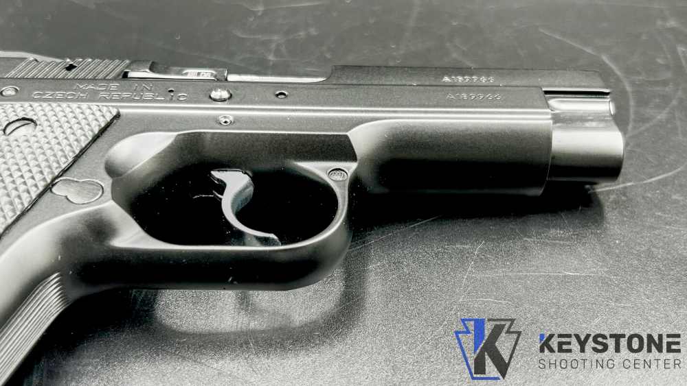 Rare CZ 40B 10+1 4.255" Barrel Semi Auto Pistol w/ Original Box-img-5