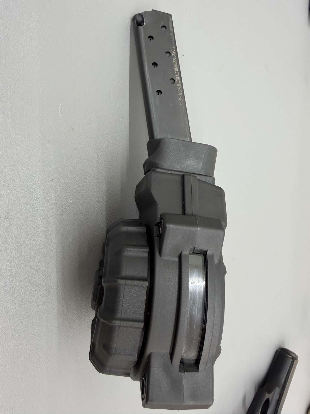 Bersa Thunder 380 with 30 round Magazine --img-16
