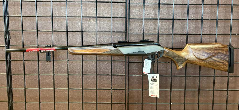 Benelli 11913 BE.S.T. Lupo, 7mm PRC, 22" TB, Satin Walnut-img-2
