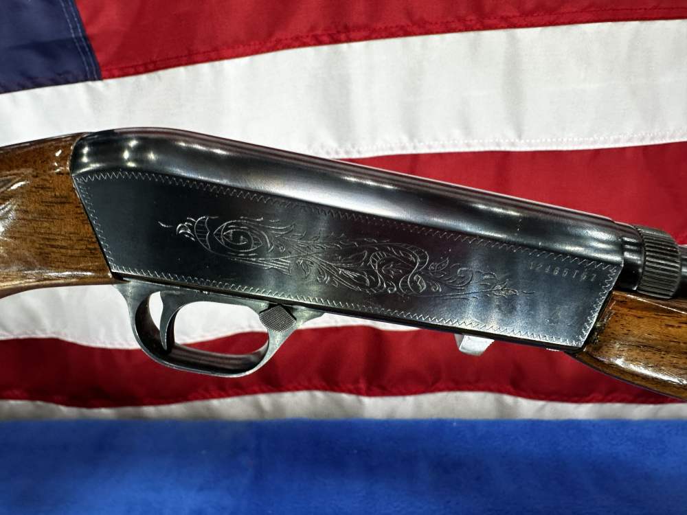 Browning SA-22 .22 LR Miroku Japan 1975 Engraved Takedown Rifle-img-6