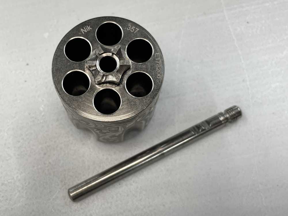 Taylor's & Co 1873 Outlaw Legacy nickel engraved 5.5" .357 mag SA revolver-img-26