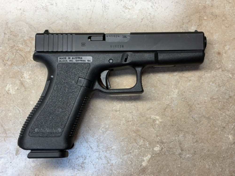 GLOCK 17 GENERATION 2 9MM PISTOL-img-1