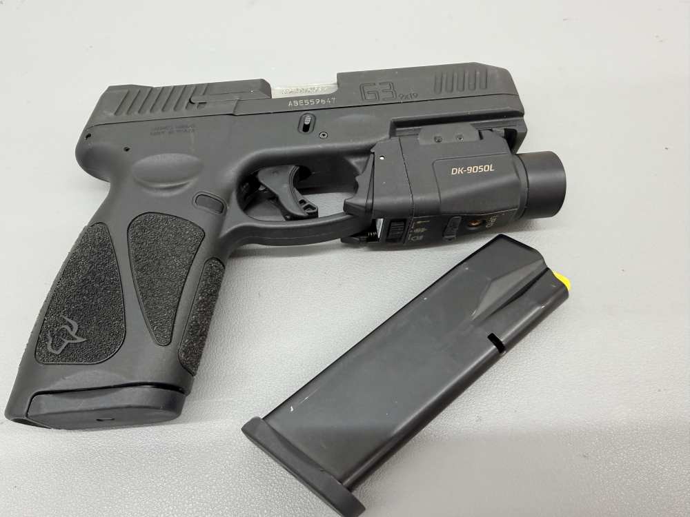 Taurus G3 Semi-Auto Pistol in 9mm - Comes with Laser/light combo --img-1