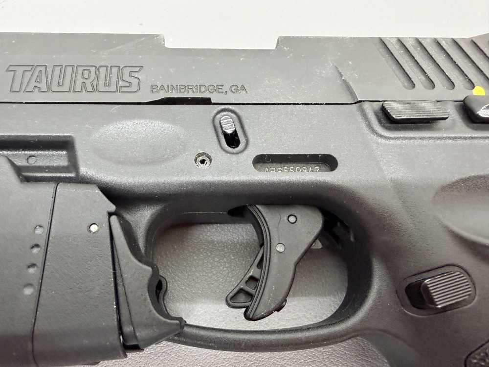 Taurus G3 Semi-Auto Pistol in 9mm - Comes with Laser/light combo --img-7