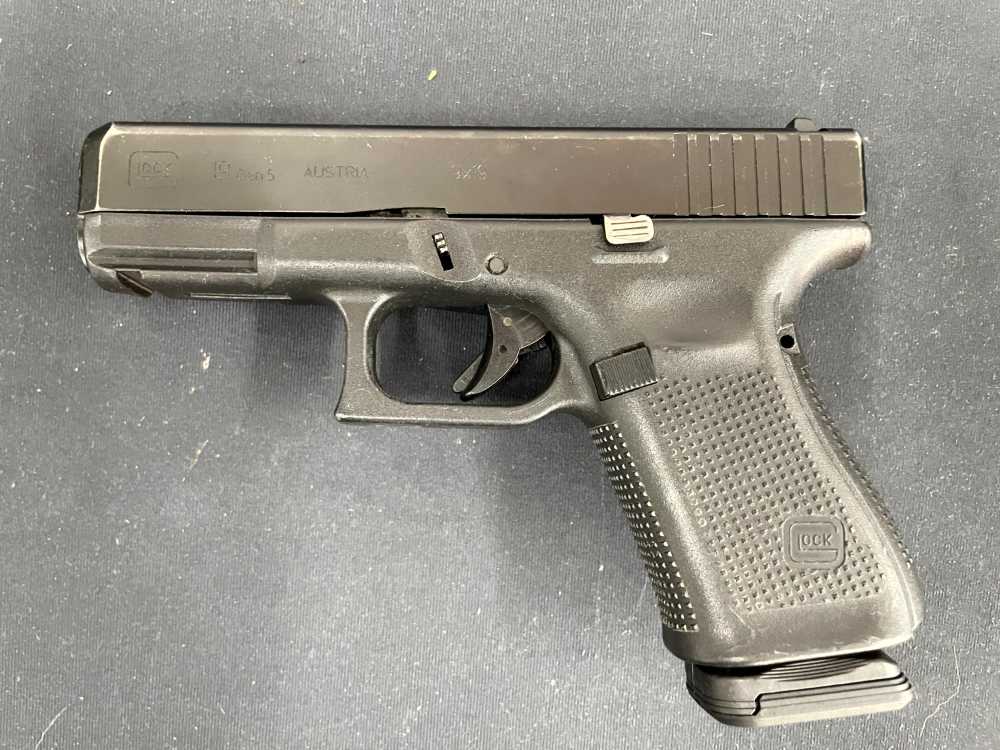 GLOCK 19 G5 9MM GEN5 15RD-img-3
