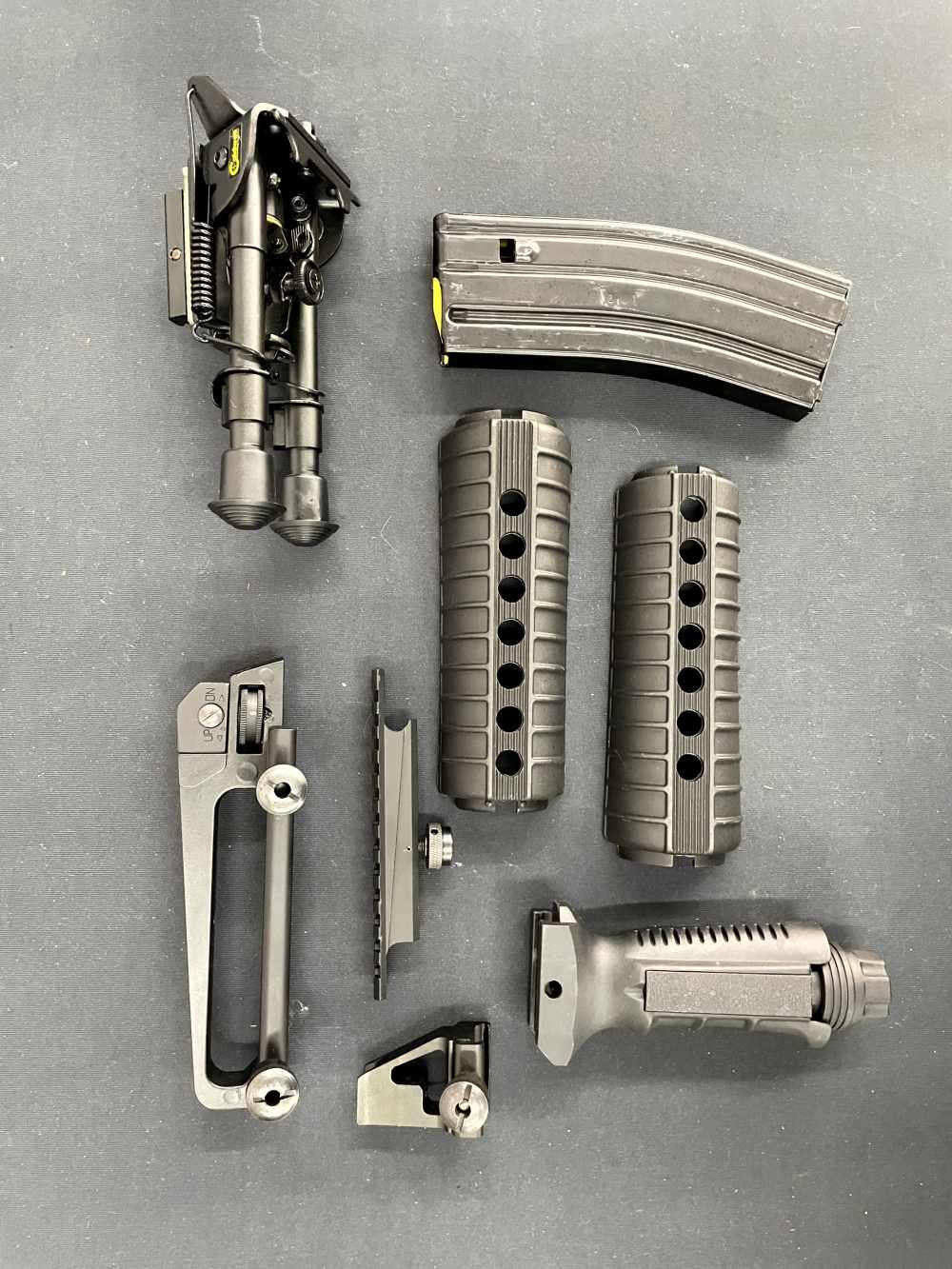 BUSHMASTER XM15-E2S AR-15 OPTICS READY CARBINE 5.56 TONS OF EXTRAS -img-6