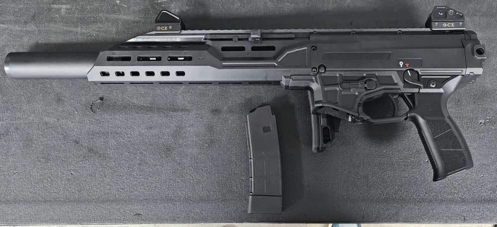 CZ Scorpion EVO 3+ .9mm x3 mags and OEM box-img-3