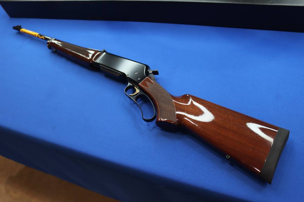 Browning Model BLR LW Rifle 308WIN 20" High Gloss NEW 308 WIN Walnut NIB LA-img-20