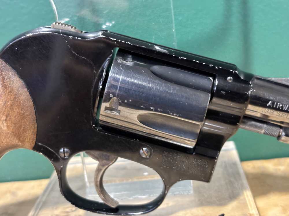 Smith and Wesson Model 38 No Dash Airweight .38spl Shrouded Hammer Revolver-img-5