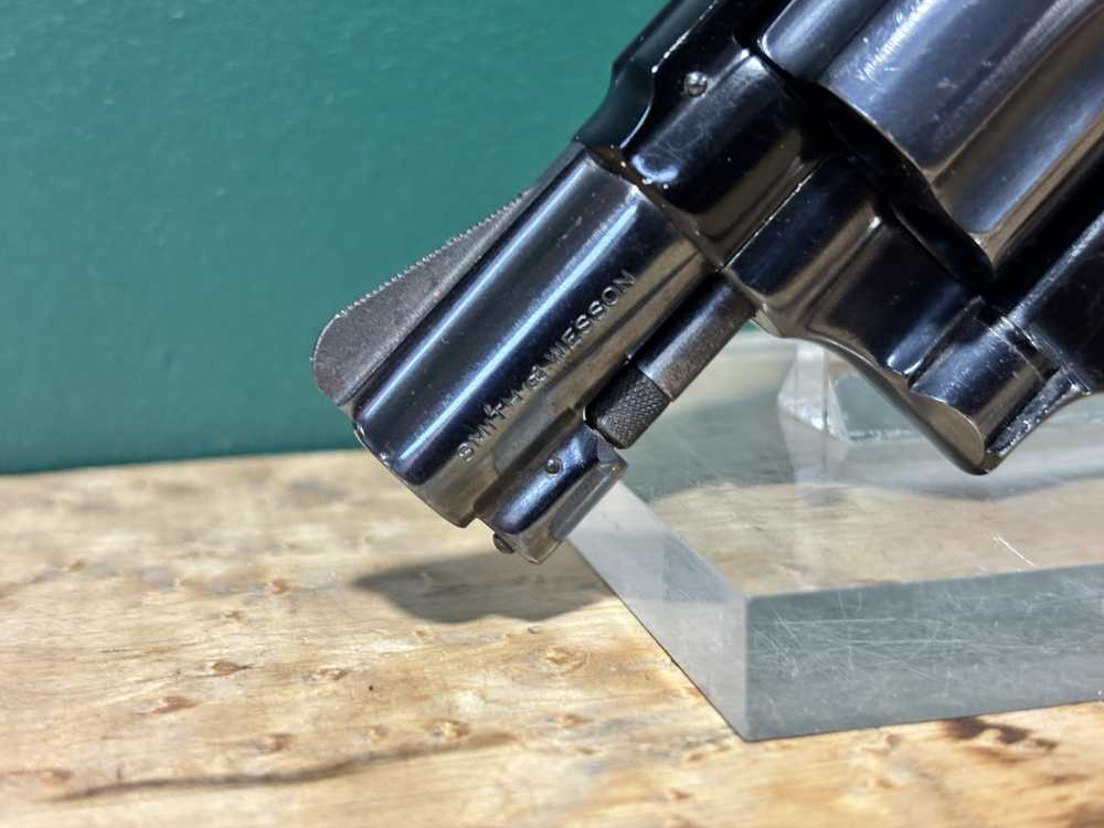 Smith and Wesson Model 38 No Dash Airweight .38spl Shrouded Hammer Revolver-img-1