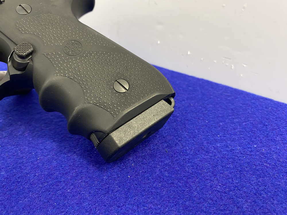 Beretta 92A1 9mm Black 4.9" *STREAMLIGHT TLR-1 & ALIEN GEAR HOLSTER*-img-15