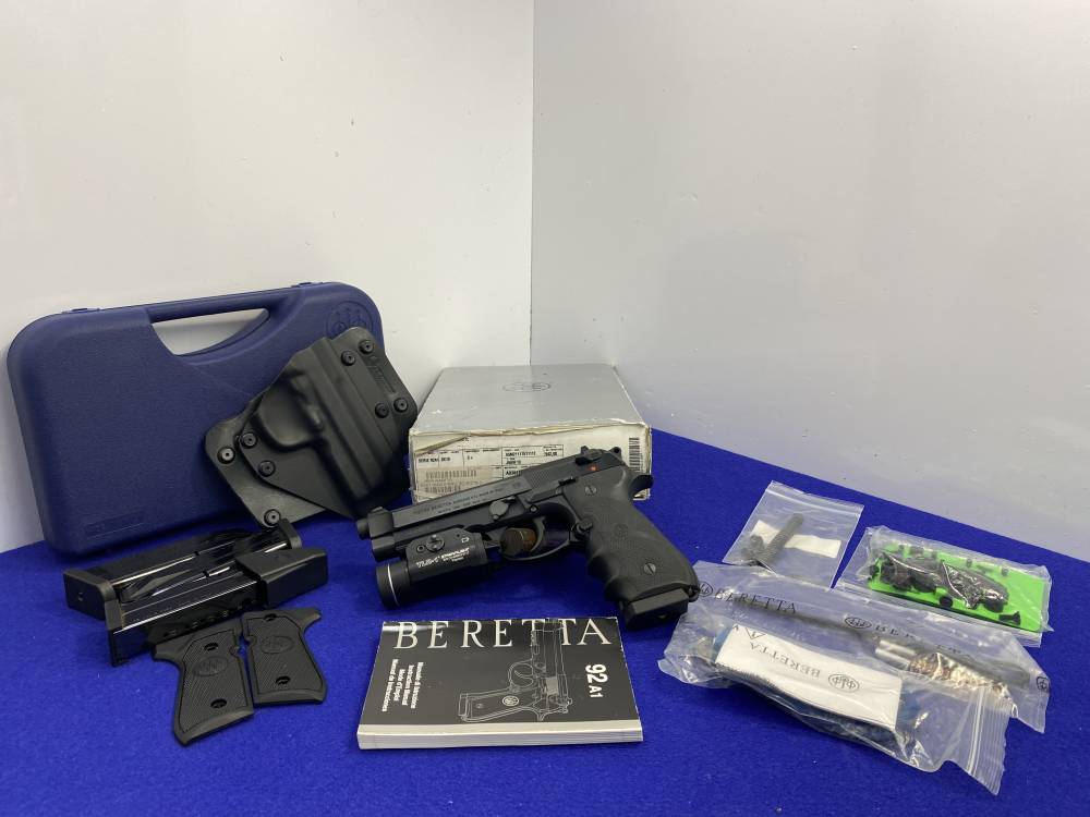 Beretta 92A1 9mm Black 4.9" *STREAMLIGHT TLR-1 & ALIEN GEAR HOLSTER*-img-3