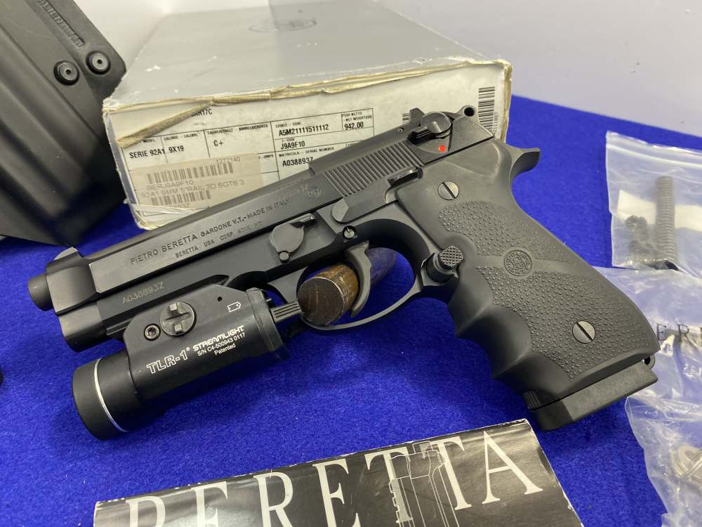 Beretta 92A1 9mm Black 4.9" *STREAMLIGHT TLR-1 & ALIEN GEAR HOLSTER*-img-2