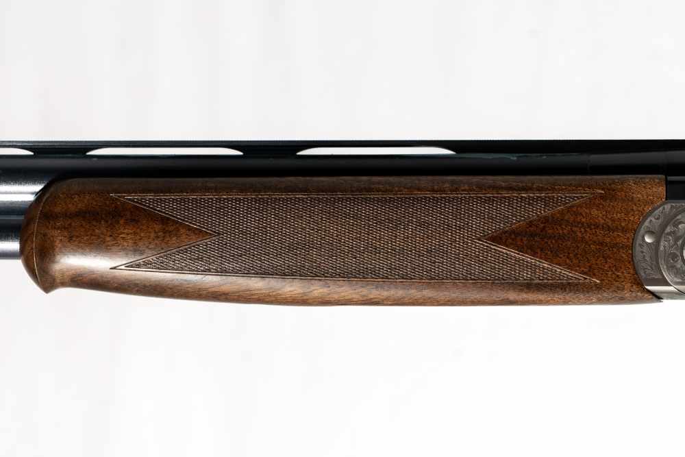 Beretta 686 Silver Pigeon I Sporting Vittoria with 20 GA 30 IN Wood/Blued -img-8