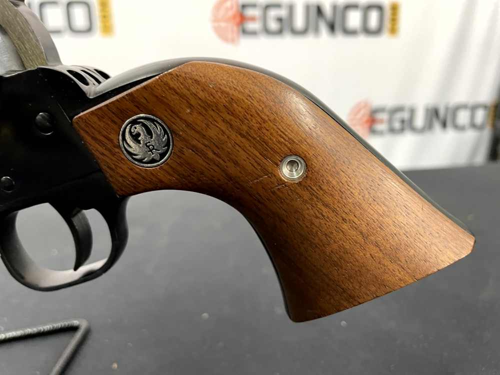 RUGER NEW MODEL BLACKHAWK .357 MAGNUM 6 1/2" 6RD BLUE/WOOD-img-6