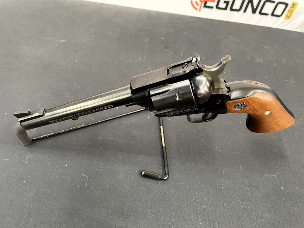 RUGER NEW MODEL BLACKHAWK .357 MAGNUM 6 1/2" 6RD BLUE/WOOD-img-2