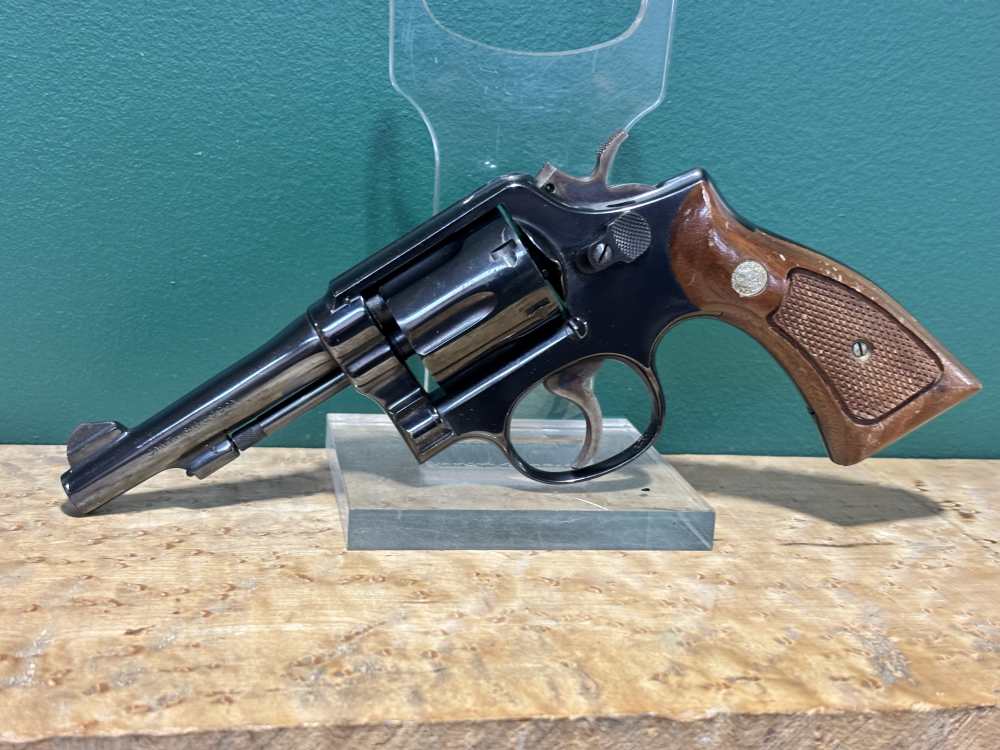 Smith and Wesson Model 10 10-5 .38 Spl 4" High Polish Blued -img-6