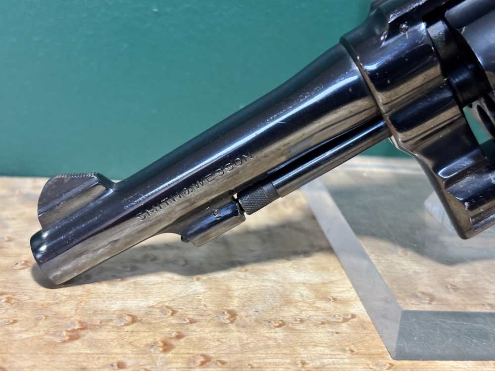Smith and Wesson Model 10 10-5 .38 Spl 4" High Polish Blued -img-9