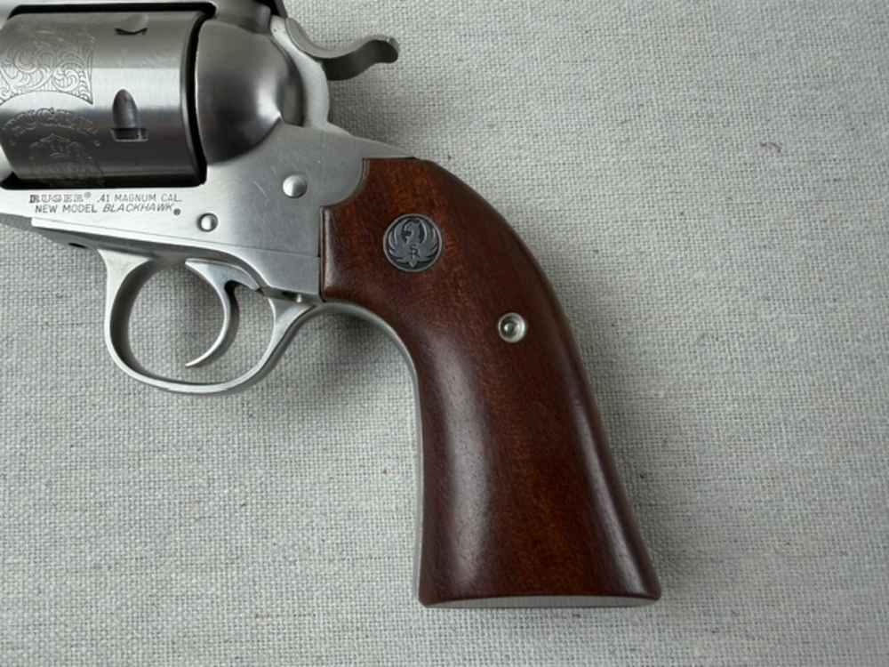 Ruger New Model Blackhawk 41 Mag 5.5" Stainless W/Box Bisley-img-21