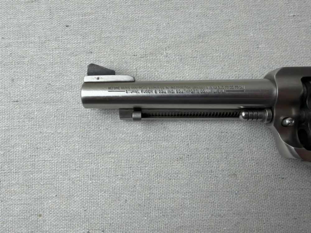 Ruger New Model Blackhawk 41 Mag 5.5" Stainless W/Box Bisley-img-17