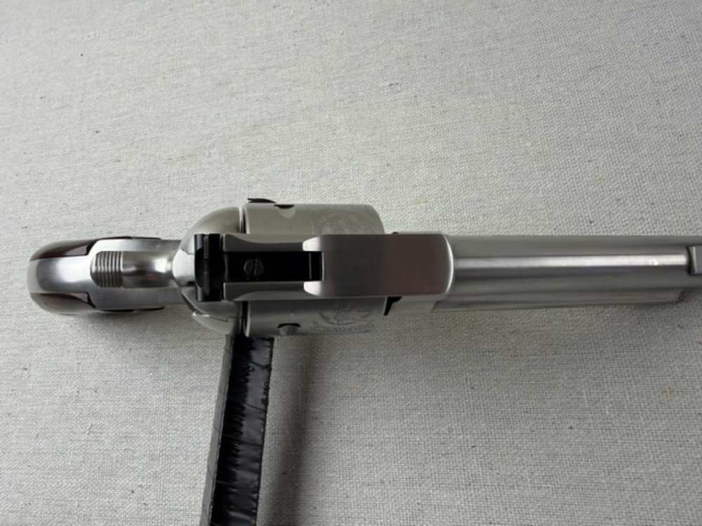 Ruger New Model Blackhawk 41 Mag 5.5" Stainless W/Box Bisley-img-8