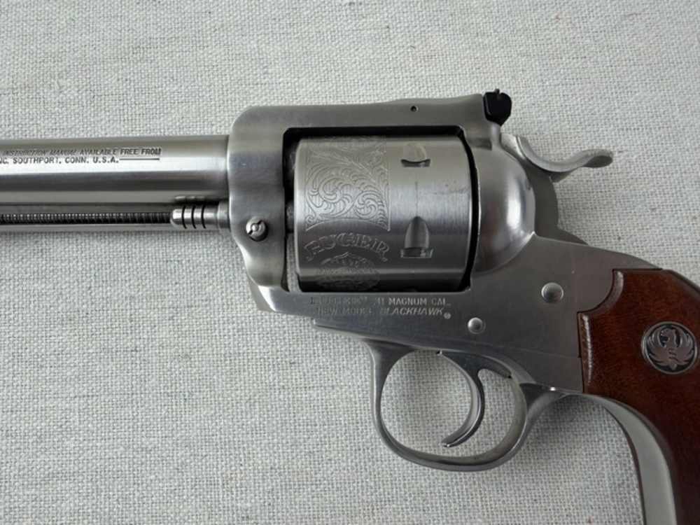 Ruger New Model Blackhawk 41 Mag 5.5" Stainless W/Box Bisley-img-16