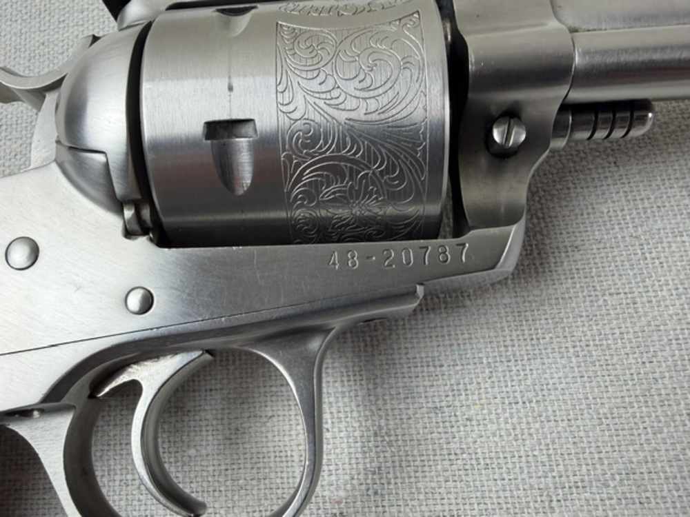 Ruger New Model Blackhawk 41 Mag 5.5" Stainless W/Box Bisley-img-12