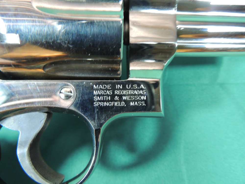 Smith and Wesson Model 29 - 10 Classic 44 Magnum Nickle Revolver-img-29