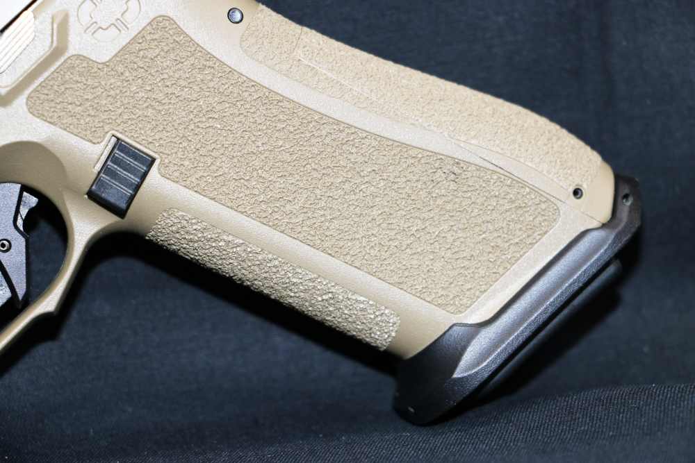 NEW! Shadow Systems XR920 Elite Patriot Optic FDE Pistol -img-4