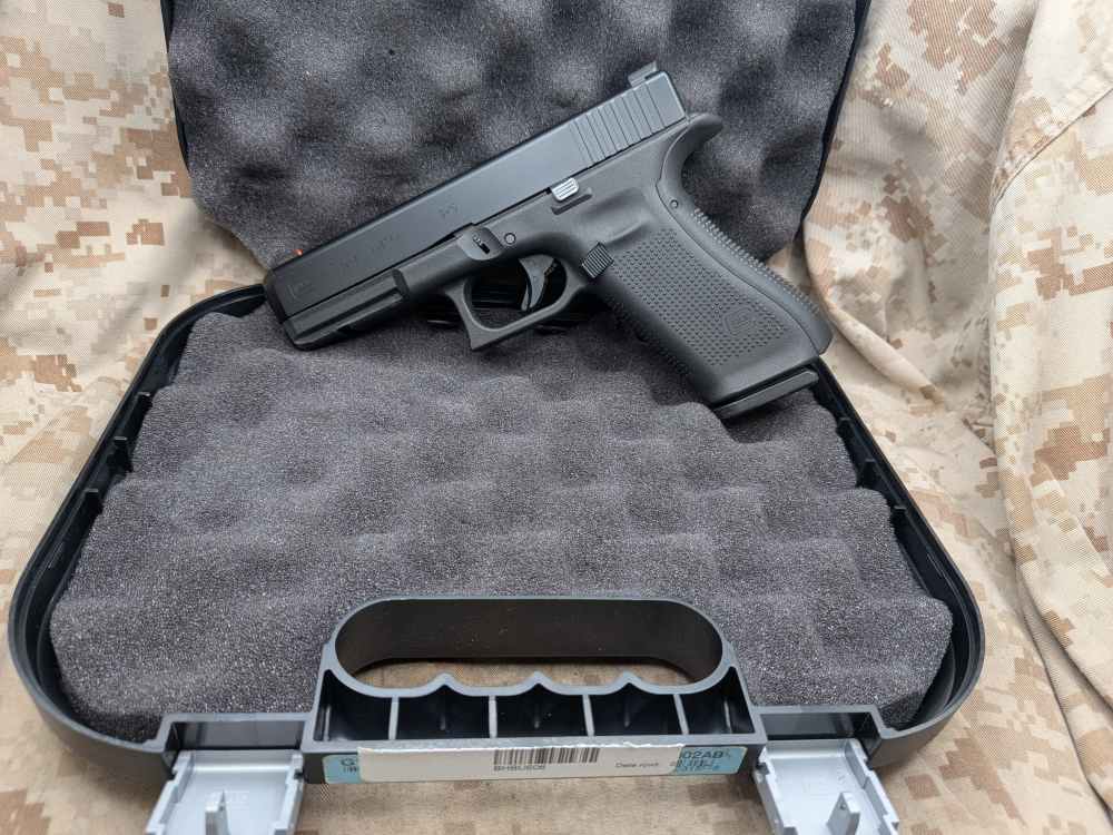 Glock 17 Gen 5 9MM USED Police Trade In G17 Gen5-img-0