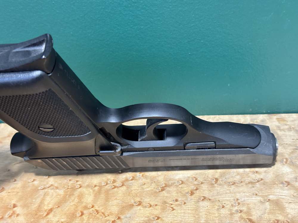 Sig Sauer P230 230 .380 Acp 9mm Kurz Da/Sa mfg West Germany PPK Style-img-6