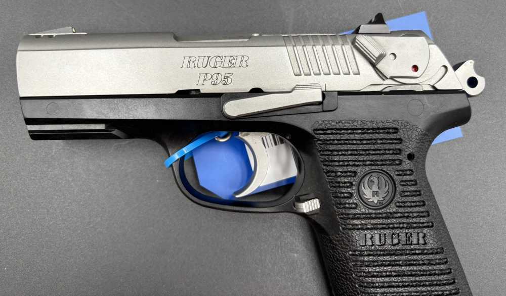 RUGER P95 9MM 3.9" W/ CASE & EXTRA MAG, EXC COND,-img-7