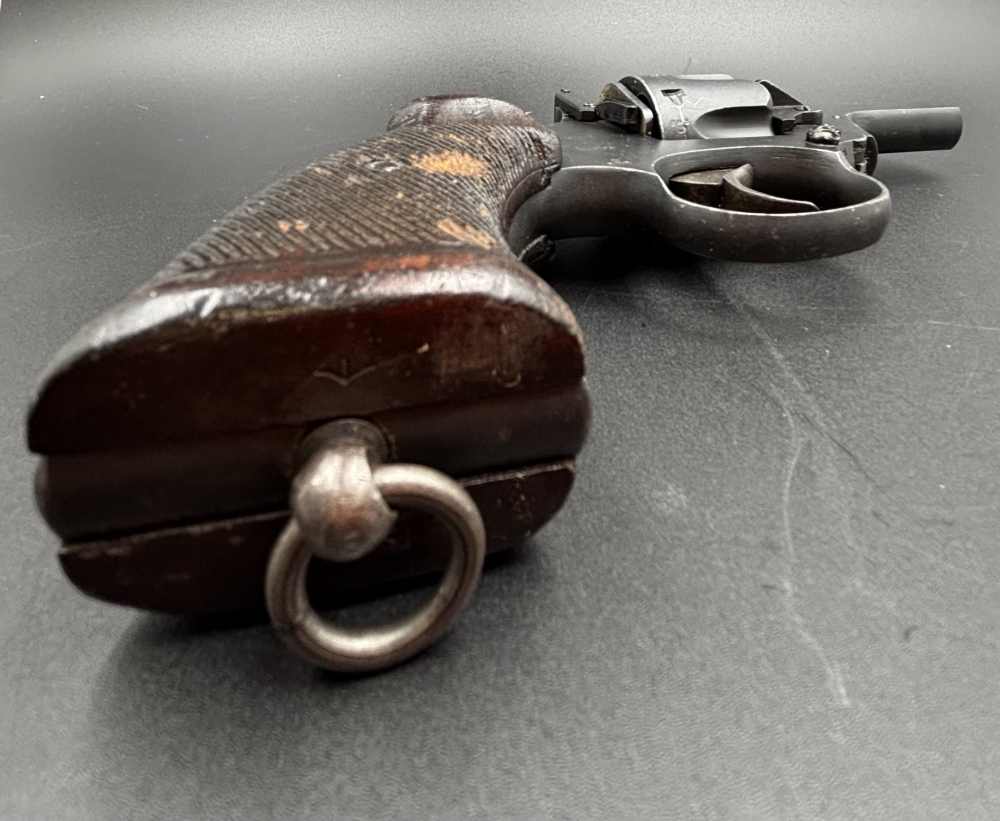 Webley MK IV .38 S&W caliber revolver. 3"-img-6