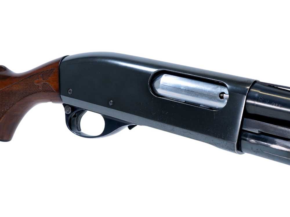 Remington 870 Wingmaster 12 GA 30" Vent Rib Pump Shotgun Rem Walnut 2 3/4"-img-15