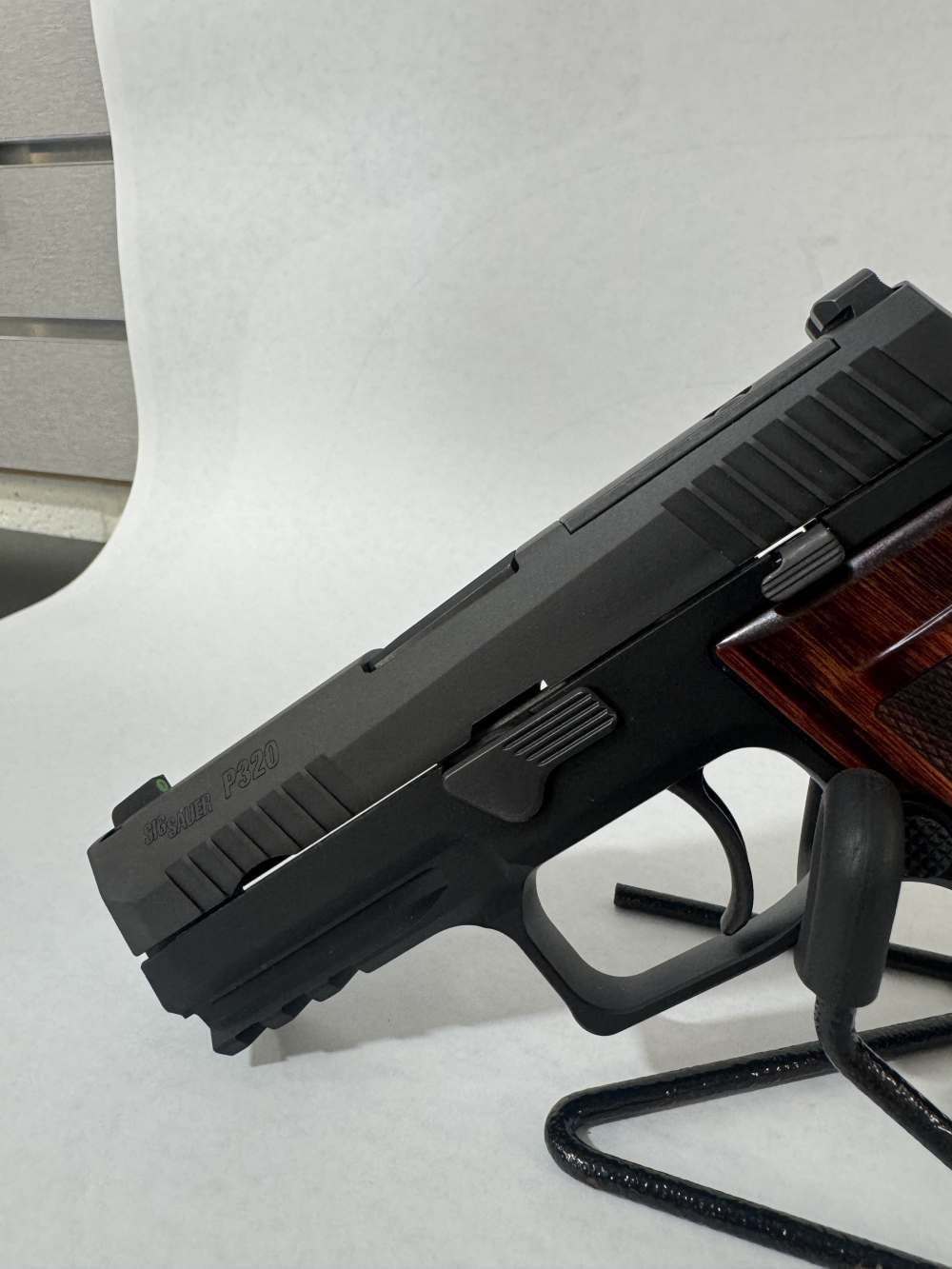 Sig Sauer P320 AXG Classic 9mm. 3.9" Barrel Penny Auction No Reserve-img-1