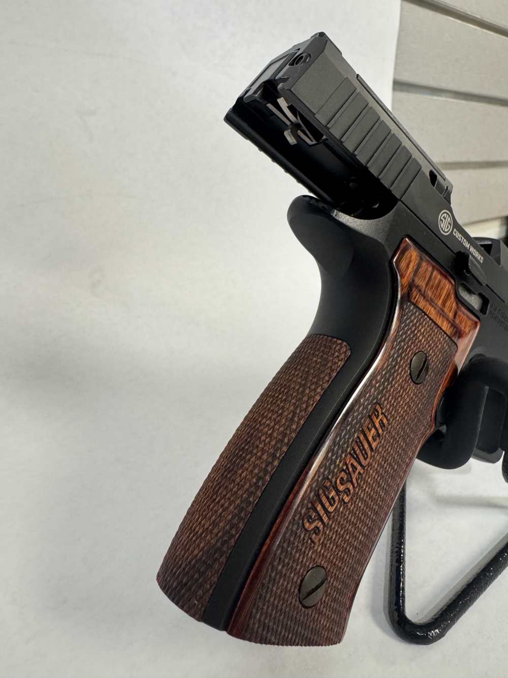 Sig Sauer P320 AXG Classic 9mm. 3.9" Barrel Penny Auction No Reserve-img-5