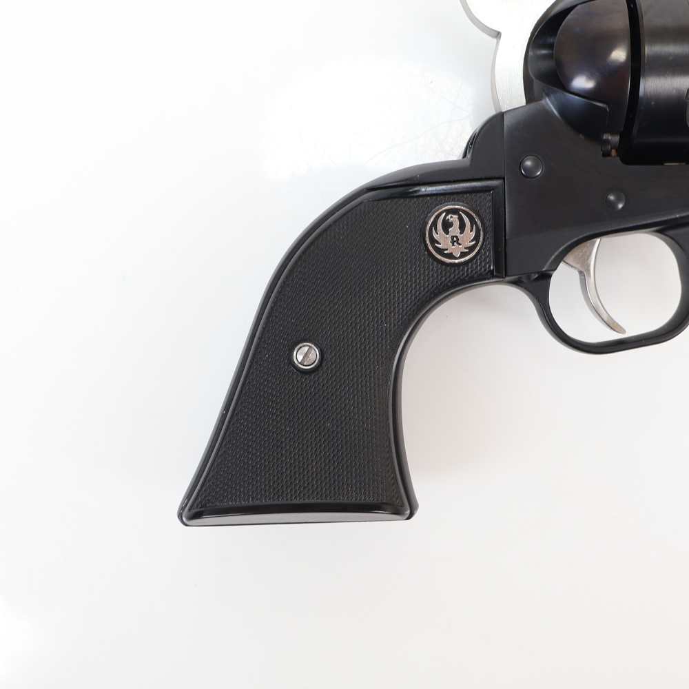 Ruger New Model Blackhawk W/ Box, 357 Magnum & 9mm Luger 6 Round Cylinders!-img-2