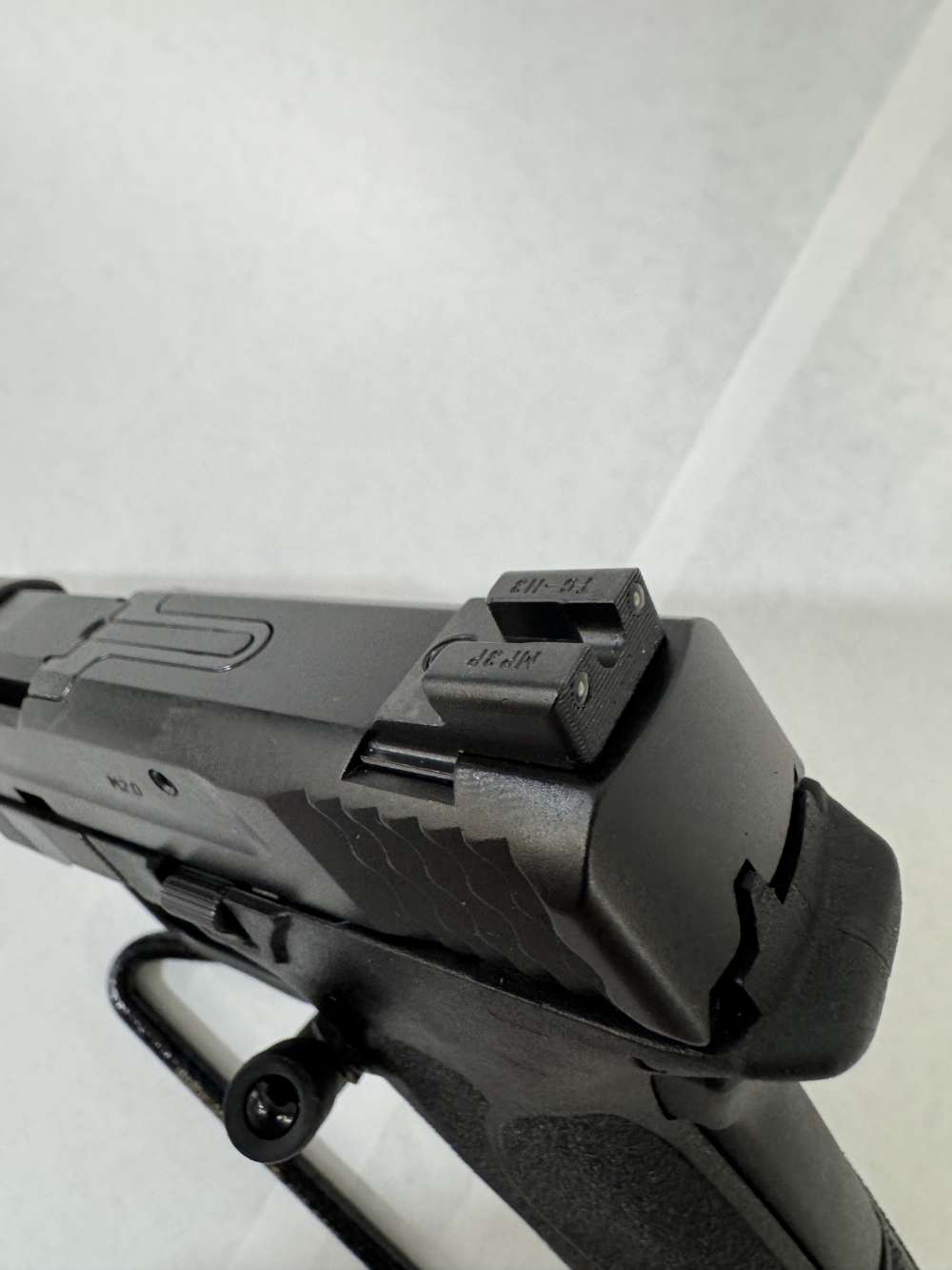 Smith & Wesson M&P9 Shield EZ TruGlo Night Sights Penny Auction No Reserve-img-2