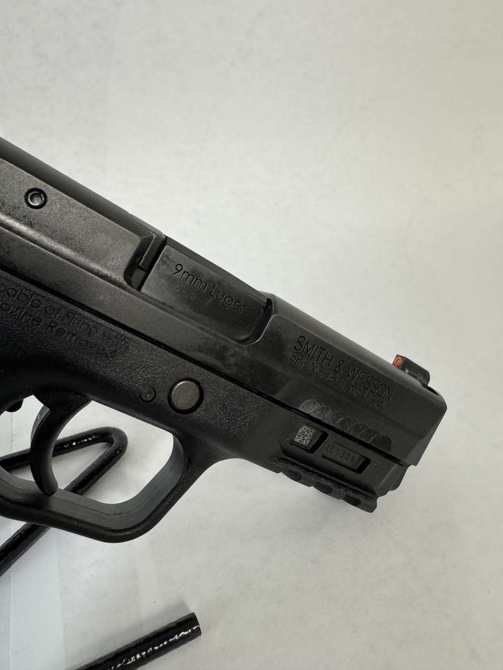 Smith & Wesson M&P9 Shield EZ TruGlo Night Sights Penny Auction No Reserve-img-10