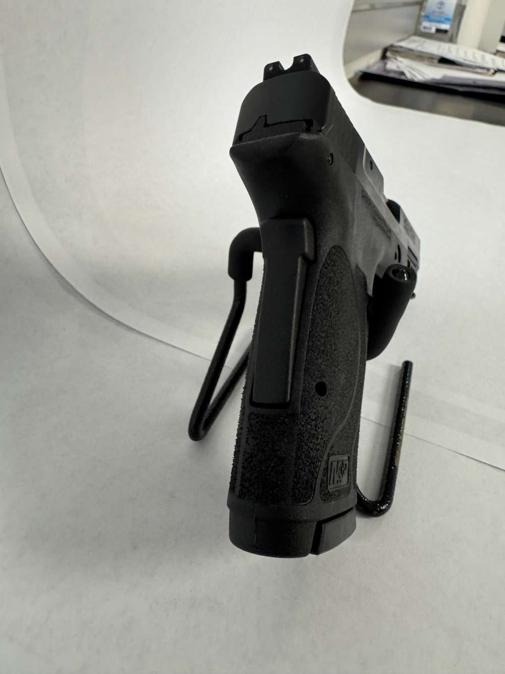 Smith & Wesson M&P9 Shield EZ TruGlo Night Sights Penny Auction No Reserve-img-9
