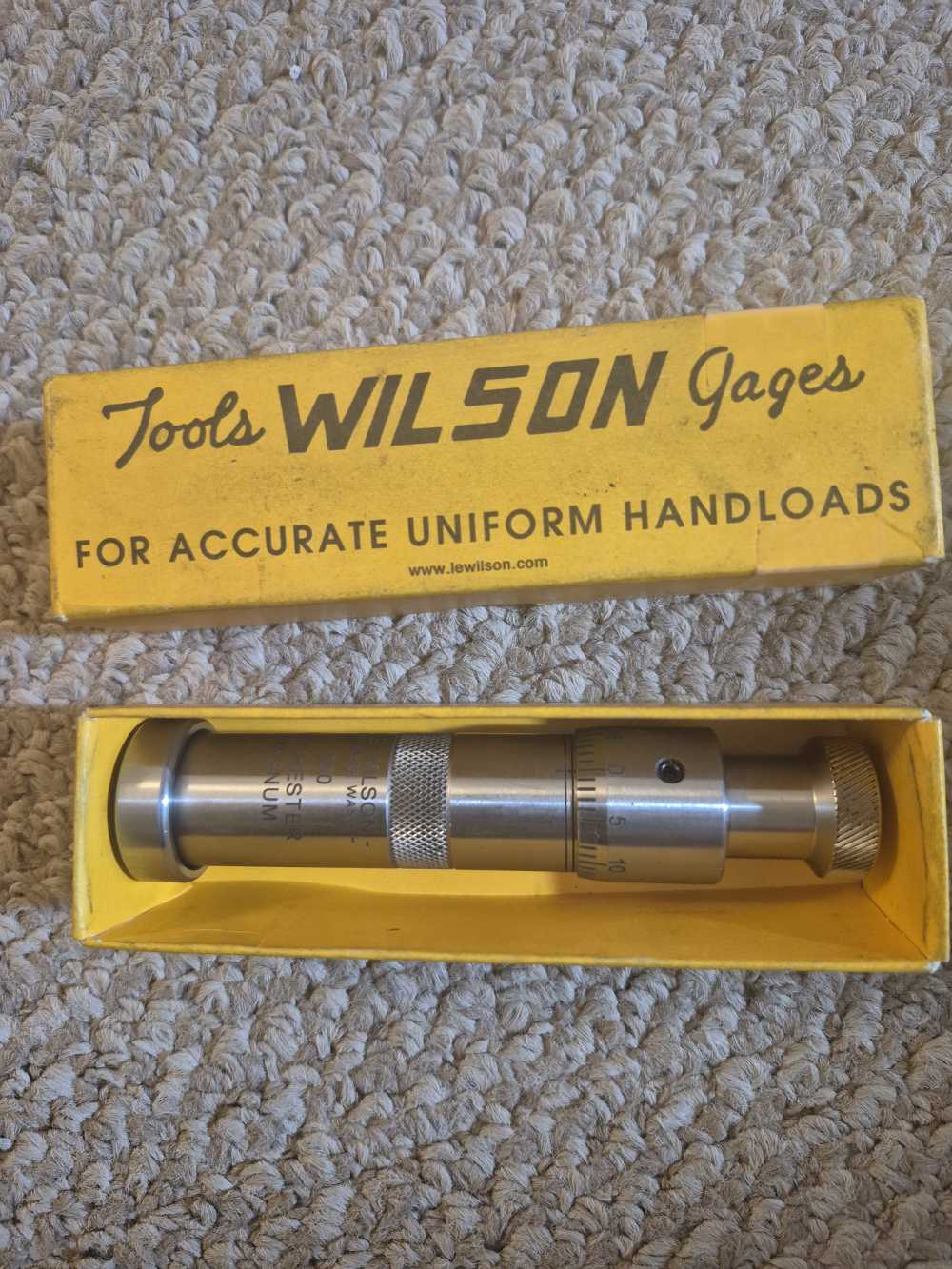 WILSON 300 WIN MAG MICROMETER SEATING DIE! -img-1
