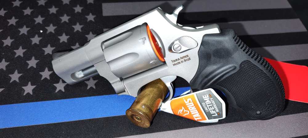 NEW IN THE BOX! TAURUS 856 38 SPL, 2 INCH STAINLESS-img-0