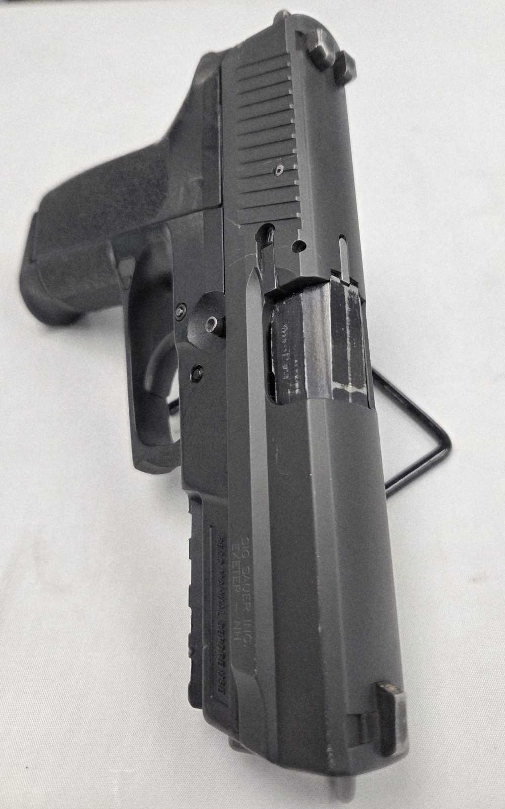 Sig Sauer SP2022 Nitron Carry 9mm 3.75" Pistol 15-Rd Mag-img-6