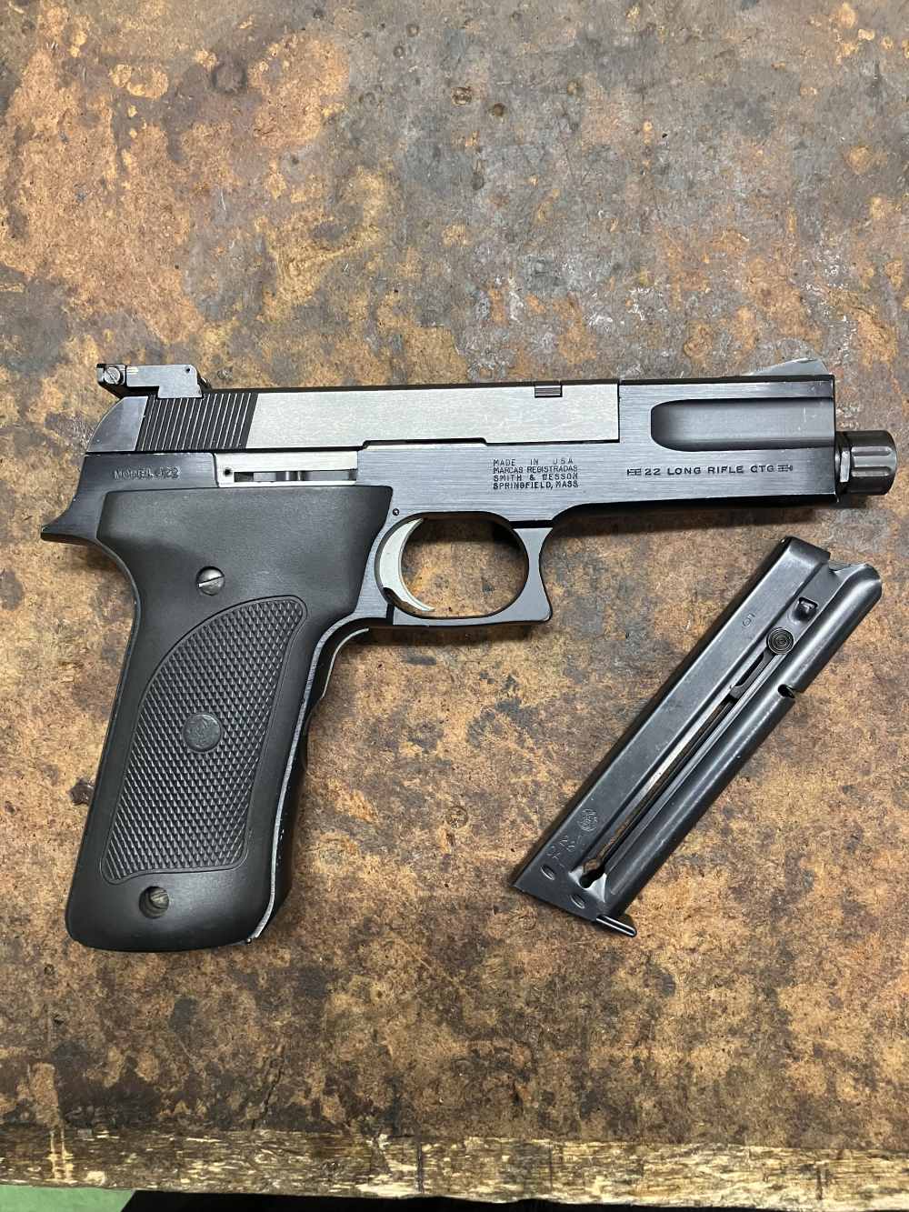 Smith and Wesson 422 threaded -img-0