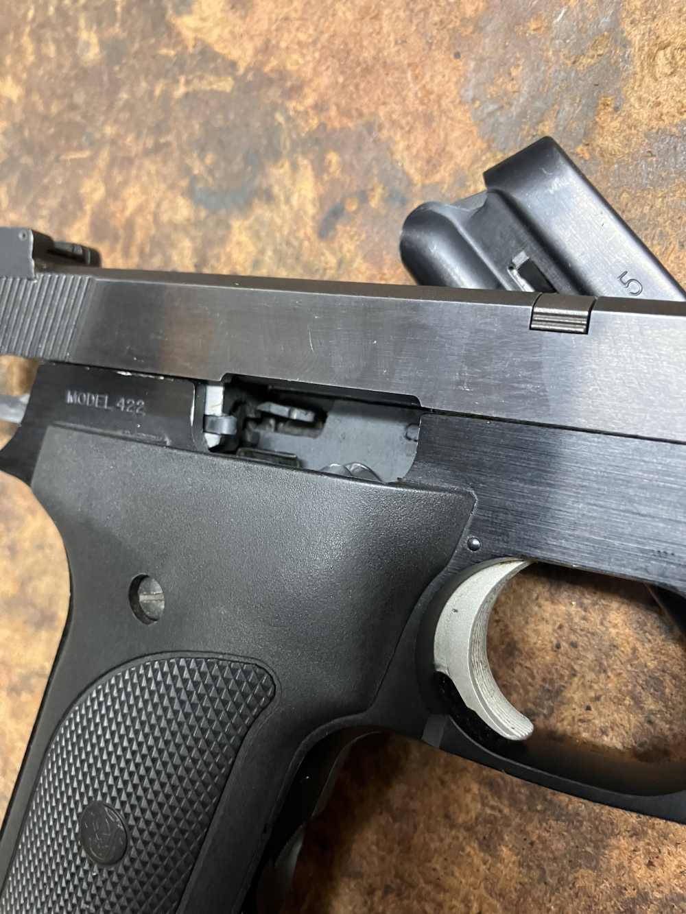 Smith and Wesson 422 threaded -img-2