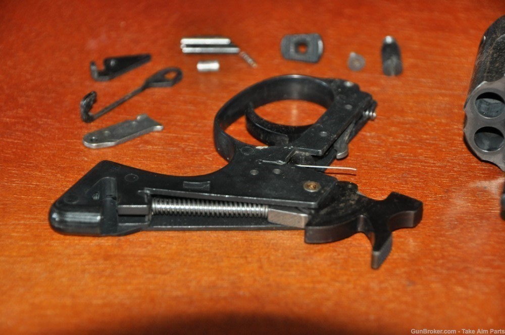 EAA EA/R 38spl Cylinder Frame & Parts Lot-img-5