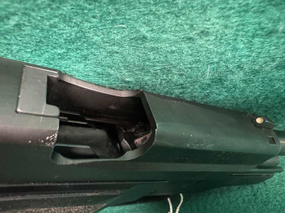 Sig Sauer P228 9mm-img-4